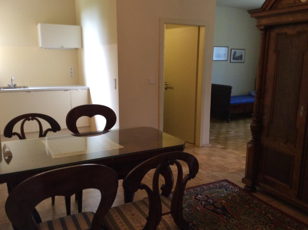 Hotel Garni - Appartements Fuksas Bad Gleichenberg Room photo